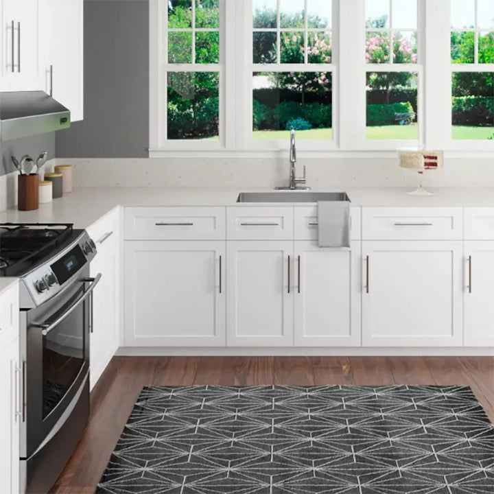 Pfister Pfirst Single-Handle Pull-Down Kitchen Faucet, 1.8 GPM, Pfast Connect, Pforever Seal, Polished Chrome - G529-PF2C